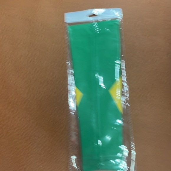 Brazil arm sleeves one size. - Picture 2 of 2
